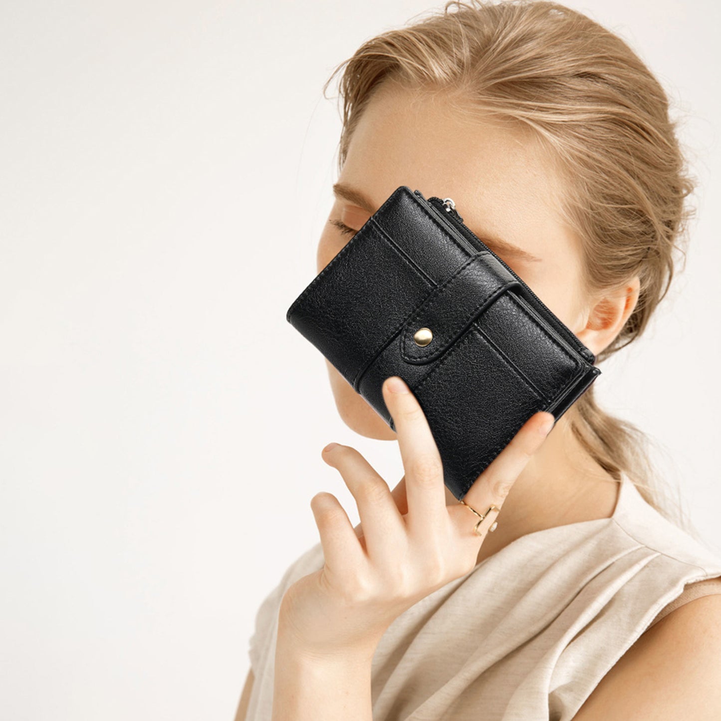 FALAN MULE Small Wallet for Women RIFD Leather Bifold Credit Card Holder with 3 ID Window